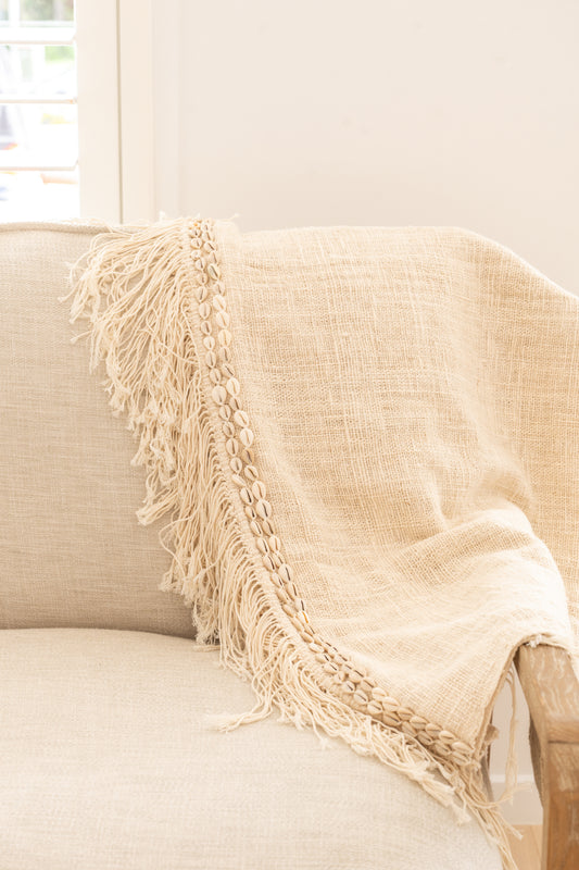 Sumba Shell Fringe Throw – Natural