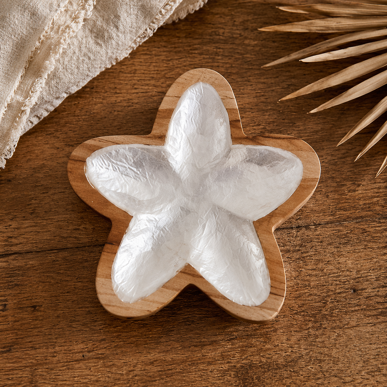 Pearl Wood Star Dish
