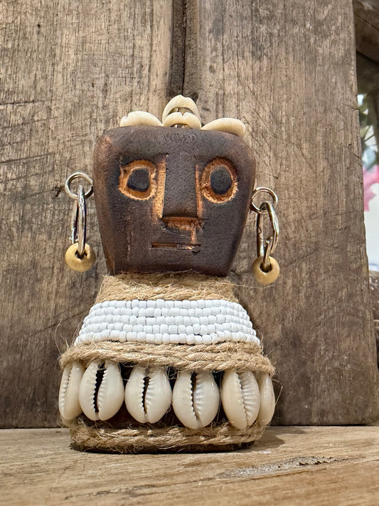 Sari Shell Figure